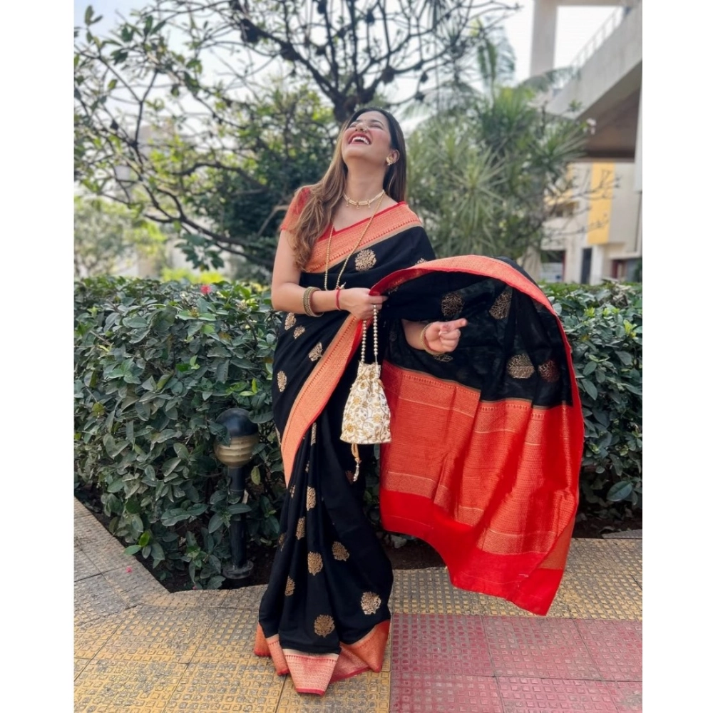 Women's Silk Printed Saree With Unstitched Blouse 5.5Mtr (Black-Red) - Image 3