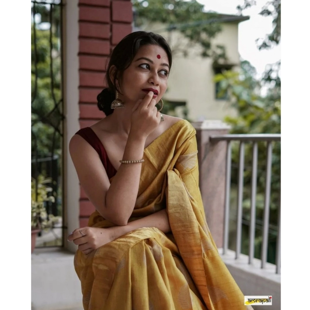Women's Silk Printed Saree With Unstitched Blouse 5.5Mtr (Yellow) - Image 2