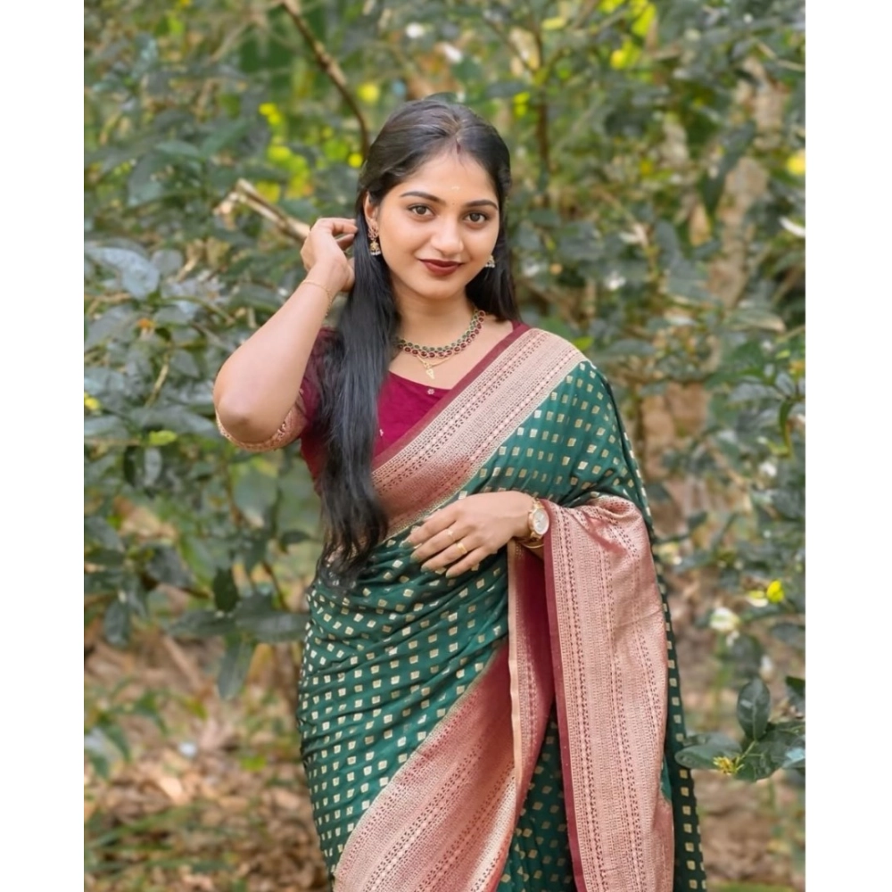 Women's Silk Printed Saree With Unstitched Blouse 5.5Mtr (Green-Red) - Image 2