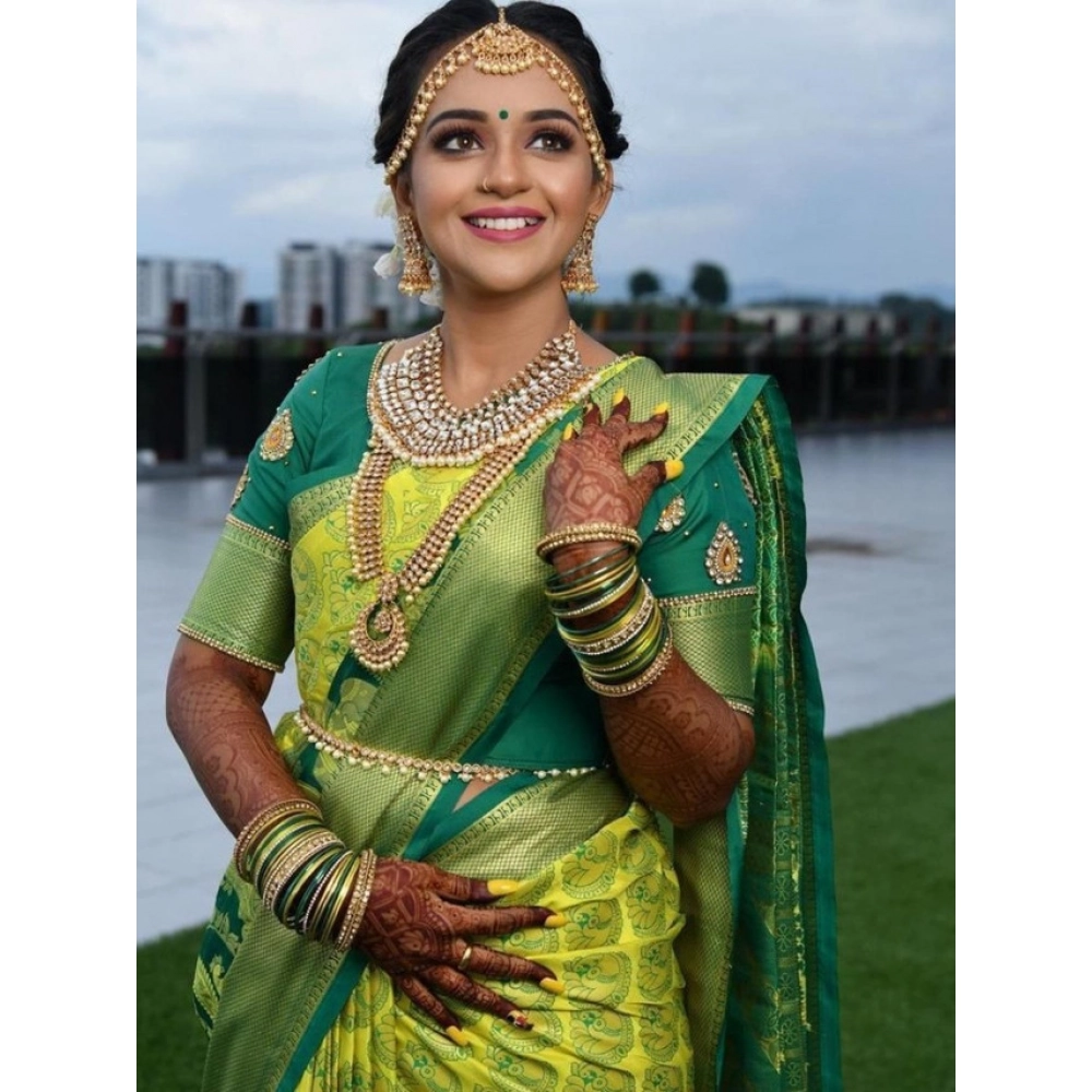 Women's Litchi silk Printed Saree With Unstitched Blouse (Light Green) - Image 2