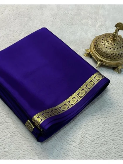 Women's Crepe Chit Pallu Solid Saree With Unstitched Blouse 5.5Mtr (Dark Purple)