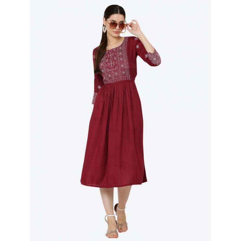 Women's Casual Rayon 3-4th Sleeves Kurti (Maroon) - Image 2