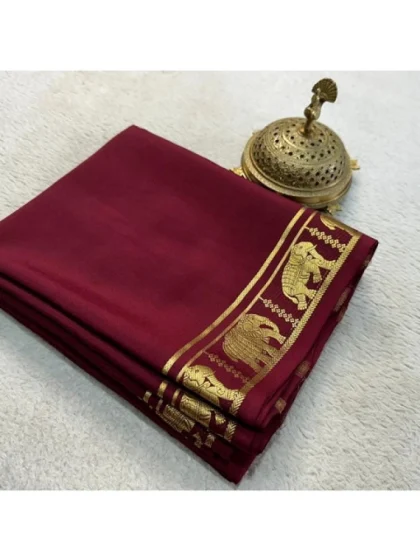Women's Crepe Chit Pallu Solid Saree With Unstitched Blouse 5.5Mtr?(Maroon)