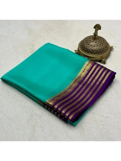 Women's Crepe Chit Pallu Solid Saree With Unstitched Blouse 5.5Mtr?(Sky Blue)