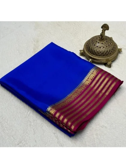 Women's Crepe Chit Pallu Solid Saree With Unstitched Blouse 5.5Mtr?(Navy Blue)