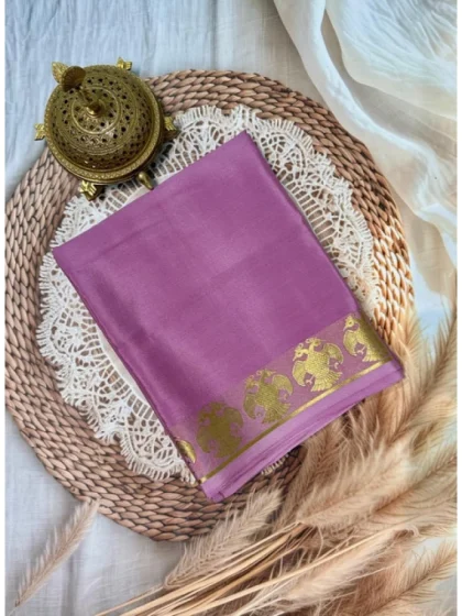 Women's Crepe Chit Pallu Solid Saree With Unstitched Blouse 5.5Mtr?(Pink)