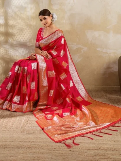 Women's Silk Blend Printed Saree With Unstitched Blouse 5.5Mtr (Red)