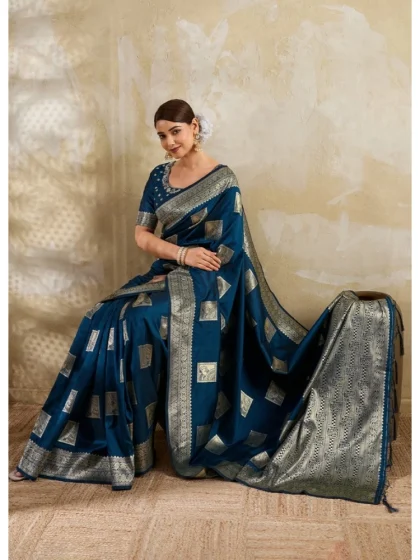 Women's Silk Blend Printed Saree With Unstitched Blouse 5.5Mtr (Teal Blue)