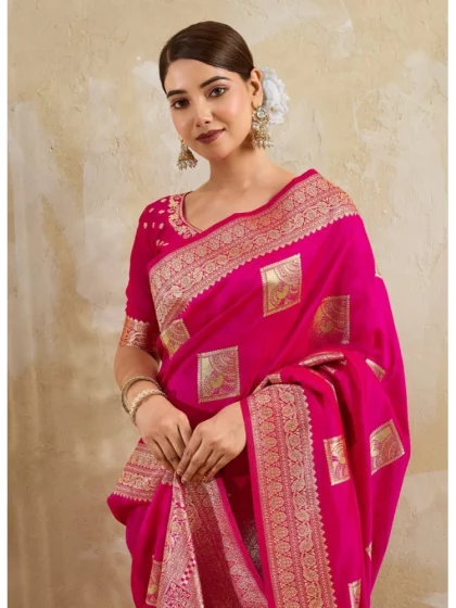 Women's Silk Blend Printed Saree With Unstitched Blouse 5.5Mtr (Magenta)