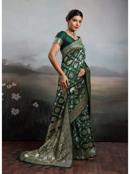 Women's Silk Blend Printed Saree With Unstitched Blouse 5.5Mtr (Bottel Green)