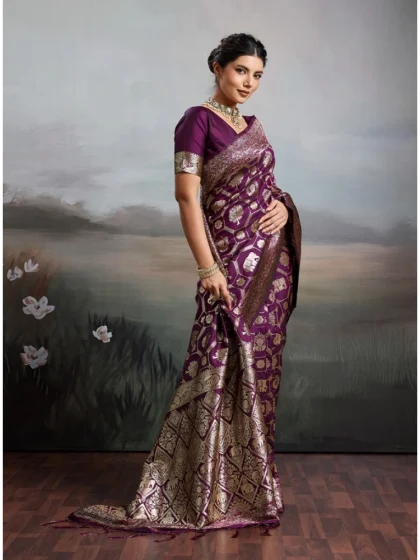 Women's Silk Blend Printed Saree With Unstitched Blouse 5.5Mtr (Wine)