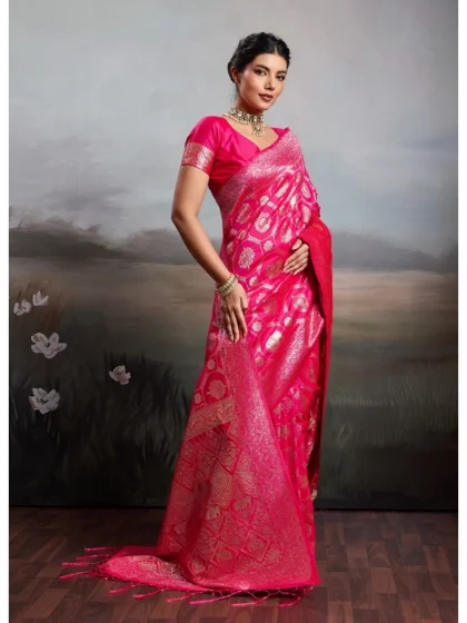 Women's Silk Blend Printed Saree With Unstitched Blouse 5.5Mtr (Pink)