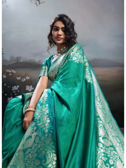 Women's Silk Blend Printed Saree With Unstitched Blouse 5.5Mtr (Teal Green)