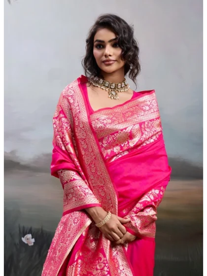 Women's Silk Blend Printed Saree With Unstitched Blouse 5.5Mtr (Pink)