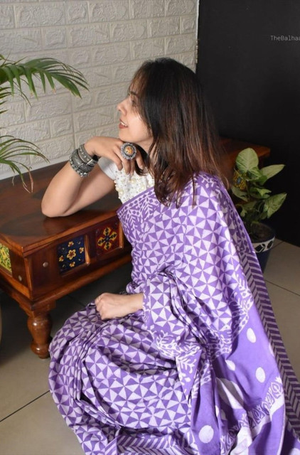 Women's Linen Printed Saree With Unstitched Blouse - 5.5 Mtr (Purple) - Image 4