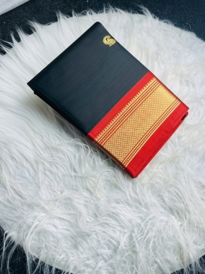 Women's Cotton Silk Solid Saree With Unstitched Blouse - 5.5 Mtr (Black-Red)