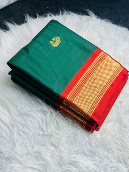 Women's Cotton Silk Solid Saree With Unstitched Blouse - 5.5 Mtr (Dark Green-Red)