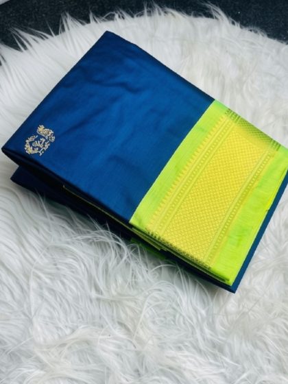 Women's Cotton Silk Solid Saree With Unstitched Blouse - 5.5 Mtr (Navy Blue-Light Green)