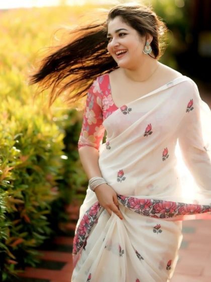 Women's Linen Floral Printed Saree With Unstitched Blouse - 5.5 Mtr (Off White)