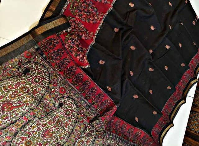 Women's Linen Kalamkari Printed Saree With Unstitched Blouse - 5.5 Mtr (Black-Red) - Image 3