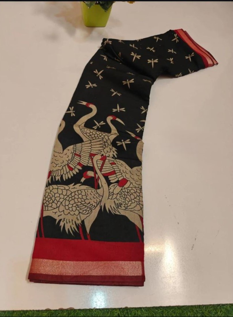 Women's Linen Kalamkari Printed Saree With Unstitched Blouse - 5.5 Mtr (Black-Red) - Image 3